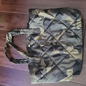 NWOT Nylon Camo tote